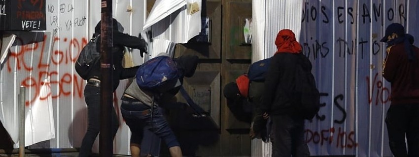 Comisión del Senado inicia estudio de indulto por detenciones del Estallido Social | Abogados Puerto Montt - Bufete de Abogados Puerto Montt